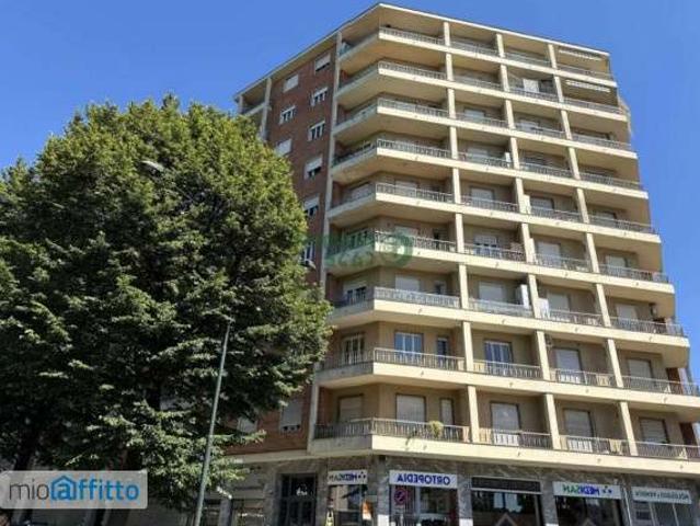 Appartamento arredato con terrazzo Mirafiori nord