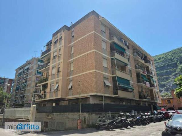 Appartamento arredato con terrazzo Molassana