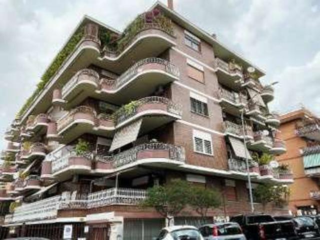 Appartamento arredato con terrazzo Nuovo salario, prati fiscali, monte sacro, talenti, vigne nuove, serpentara
