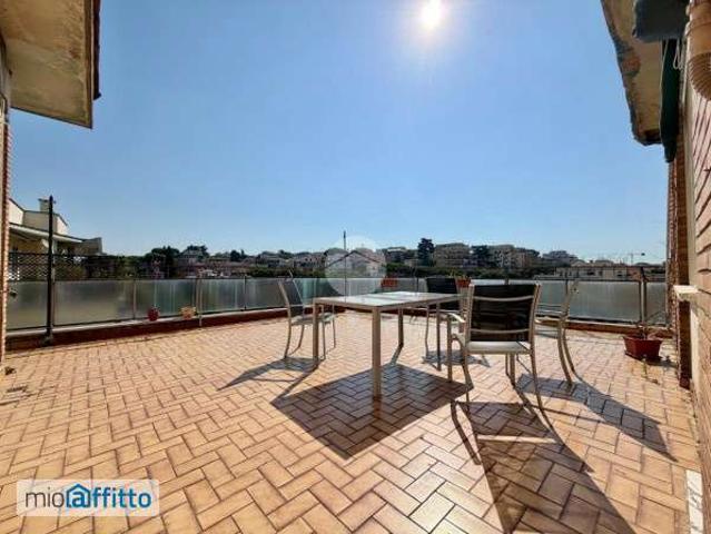 Appartamento arredato con terrazzo Nuovo salario, prati fiscali, monte sacro, talenti, vigne nuove, serpentara