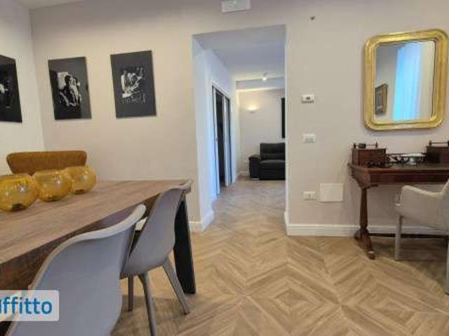 Appartamento arredato con terrazzo Napoli