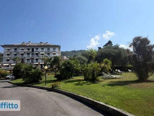 Appartamento arredato con terrazzo Nervi quinto al mare