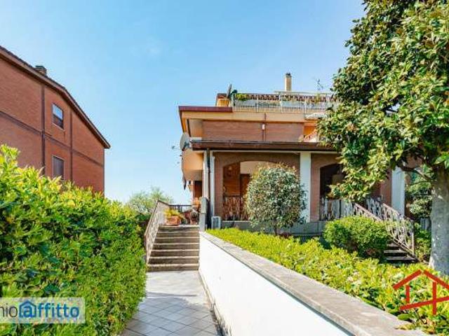 Appartamento arredato con terrazzo Acilia, vitinia, ostia antica, malafede, dragona delle borgate