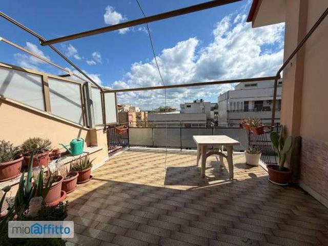 Appartamento arredato con terrazzo Acilia, vitinia, ostia antica, malafede, dragona delle borgate