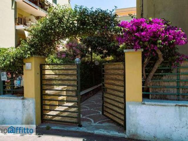 Appartamento arredato con terrazzo Acilia, vitinia, ostia antica, malafede, dragona delle borgate