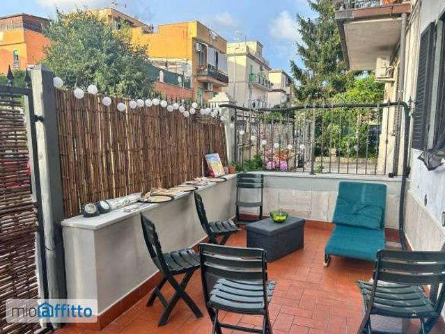 Appartamento arredato con terrazzo Acilia, vitinia, ostia antica, malafede, dragona delle borgate
