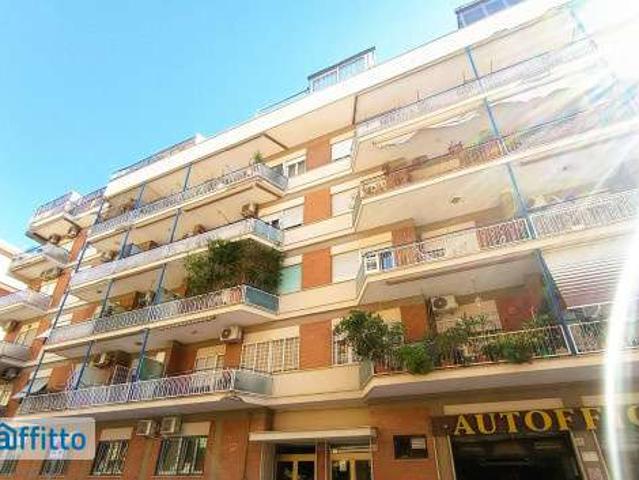 Appartamento arredato con terrazzo Acilia, vitinia, ostia antica, malafede, dragona delle borgate