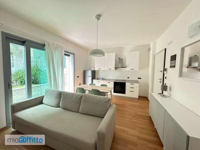 Appartamento arredato con terrazzo Albaro