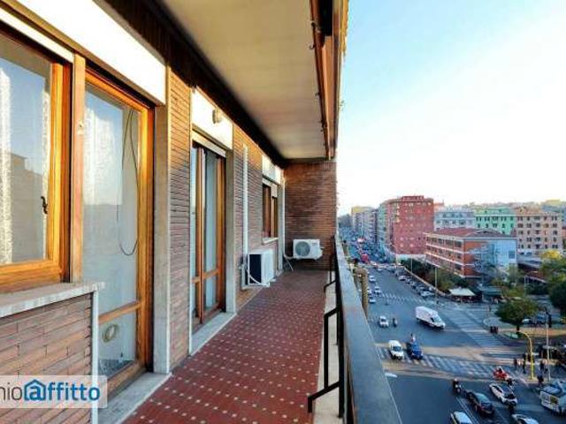 Appartamento arredato con terrazzo Appio latino, appia nuova, appio pignatelli, capannelle