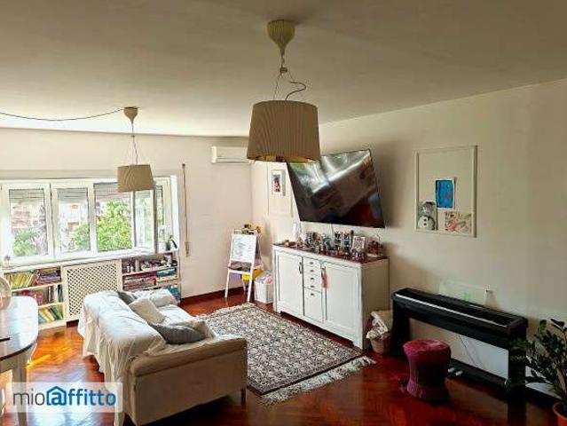 Appartamento arredato con terrazzo Appio latino, appia nuova, appio pignatelli, capannelle