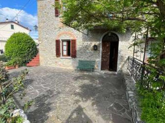 Appartamento arredato con terrazzo Arezzo