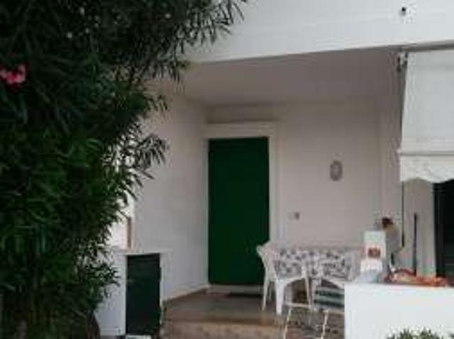 Appartamento arredato con terrazzo Baia verde, lidi