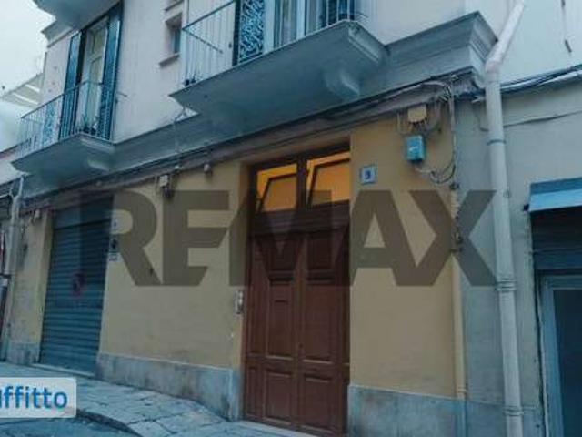 Appartamento arredato con terrazzo Bari