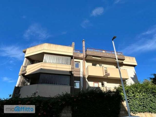 Appartamento arredato con terrazzo Cagliari