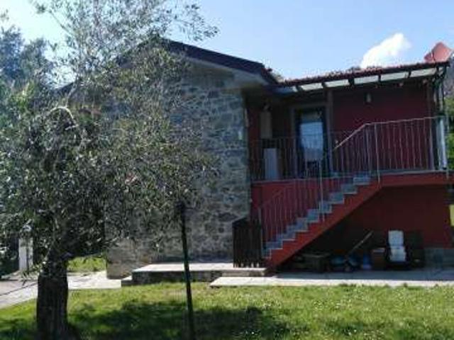 Appartamento arredato con terrazzo CAlice Al Cornoviglio