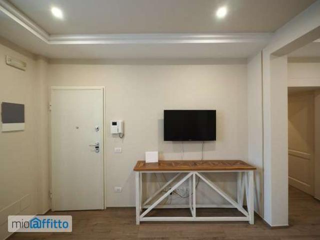 Appartamento arredato con terrazzo Campo di marte