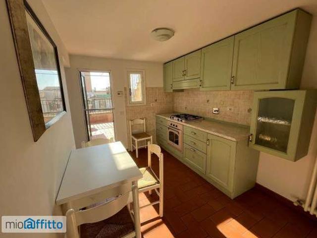 Appartamento arredato con terrazzo Campo di marte