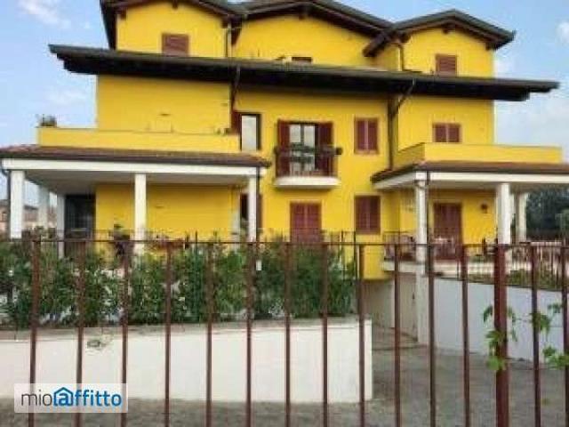 Appartamento arredato con terrazzo Casatico