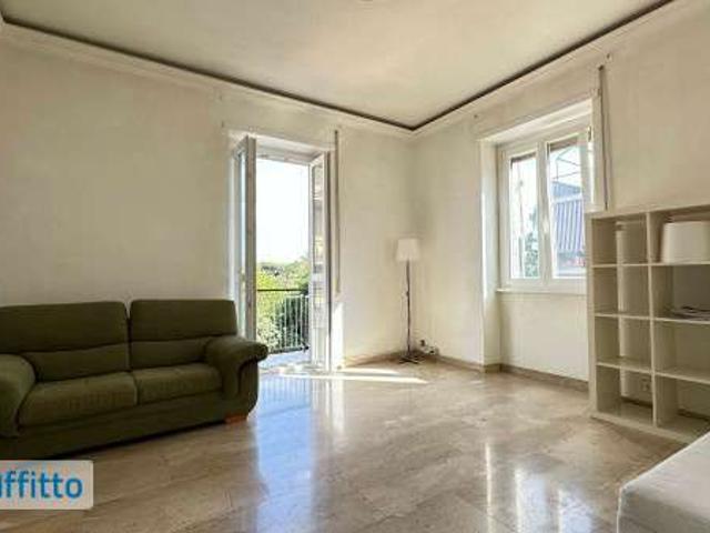 Appartamento arredato con terrazzo Cassia, tomba di nerone, roma