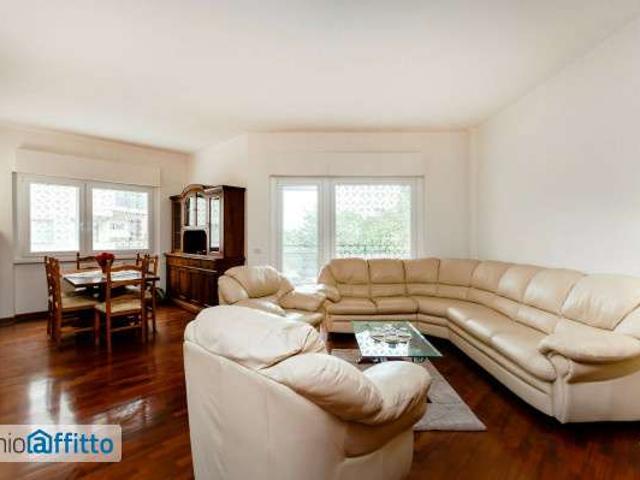 Appartamento arredato con terrazzo Cassia, tomba di nerone, roma