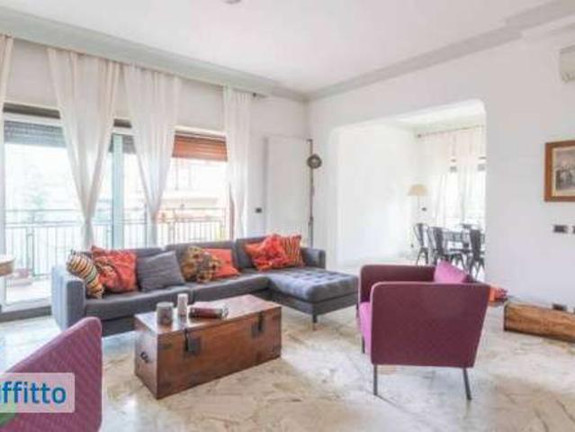 Appartamento arredato con terrazzo Cassia, tomba di nerone, roma
