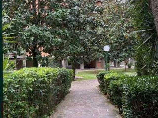 Appartamento arredato con terrazzo Cassia, tomba di nerone, roma