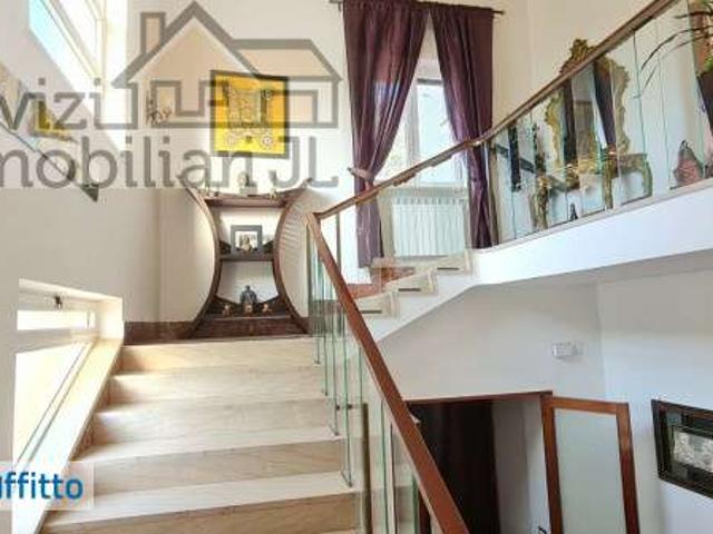 Appartamento arredato con terrazzo Cassia, tomba di nerone, roma