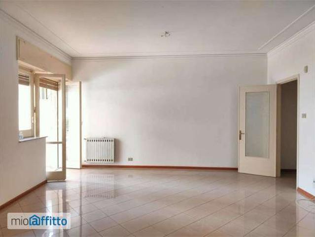 Appartamento arredato con terrazzo Catania