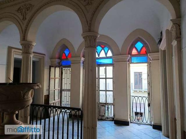 Appartamento arredato con terrazzo Catania
