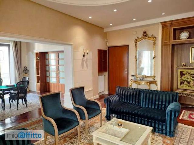 Appartamento arredato con terrazzo Catania