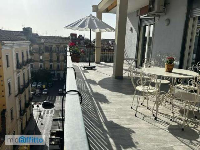 Appartamento arredato con terrazzo Catania