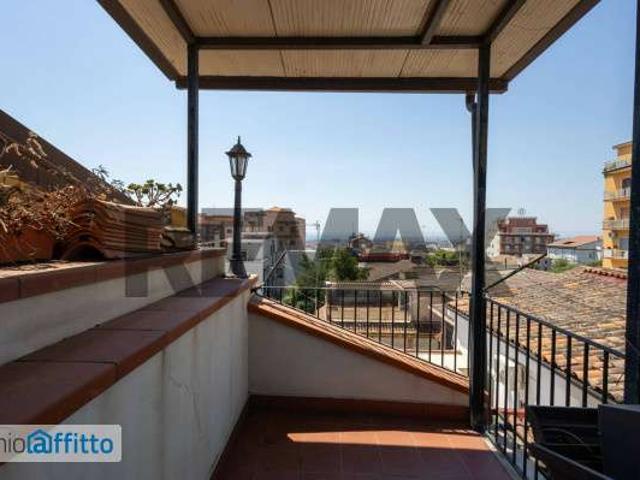 Appartamento arredato con terrazzo Catania