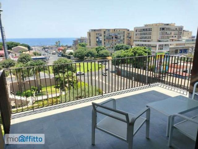 Appartamento arredato con terrazzo Catania