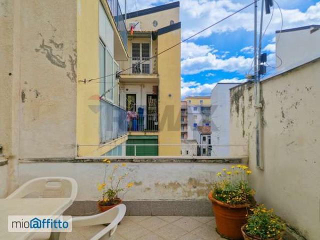 Appartamento arredato con terrazzo Catania