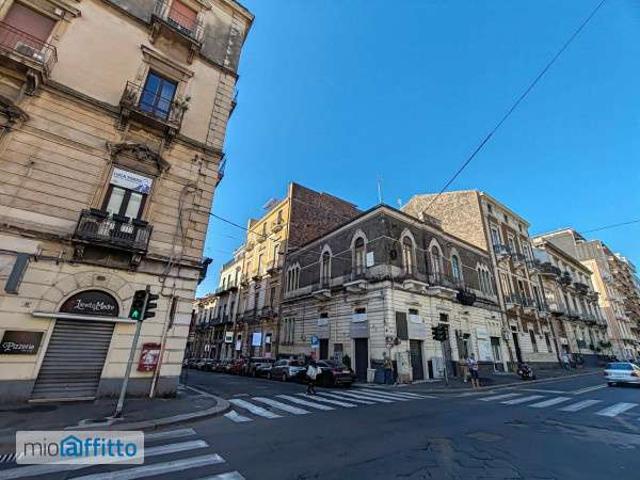 Appartamento arredato con terrazzo Catania