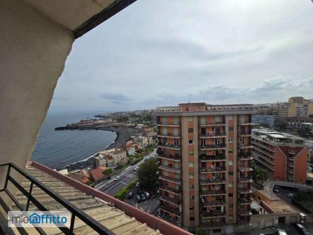 Appartamento arredato con terrazzo Catania