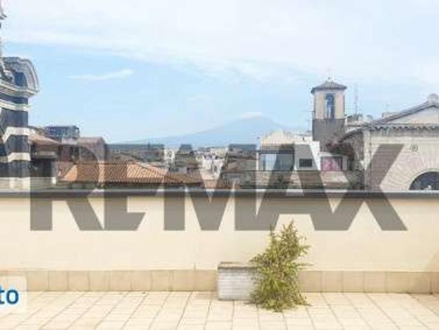 Appartamento arredato con terrazzo Catania