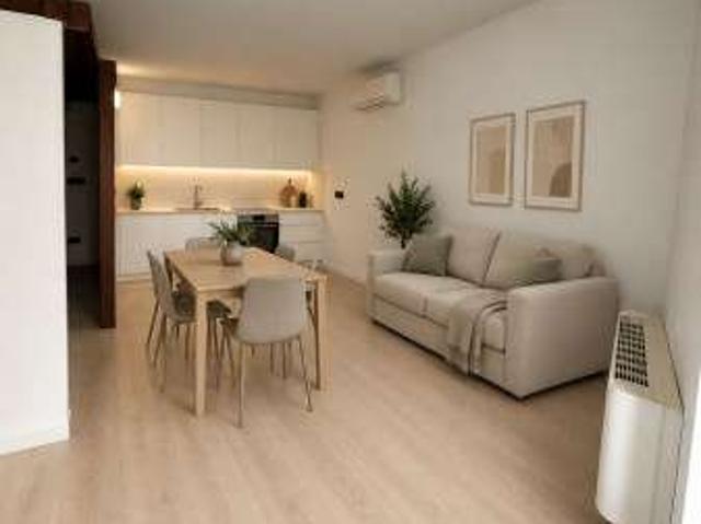 Appartamento arredato con terrazzo Cenisia