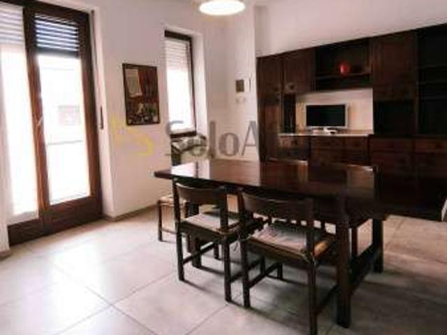 Appartamento arredato con terrazzo Cenisia