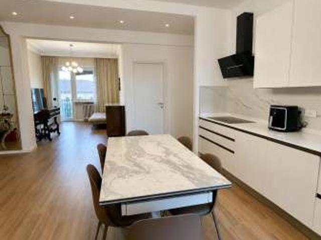Appartamento arredato con terrazzo Cenisia