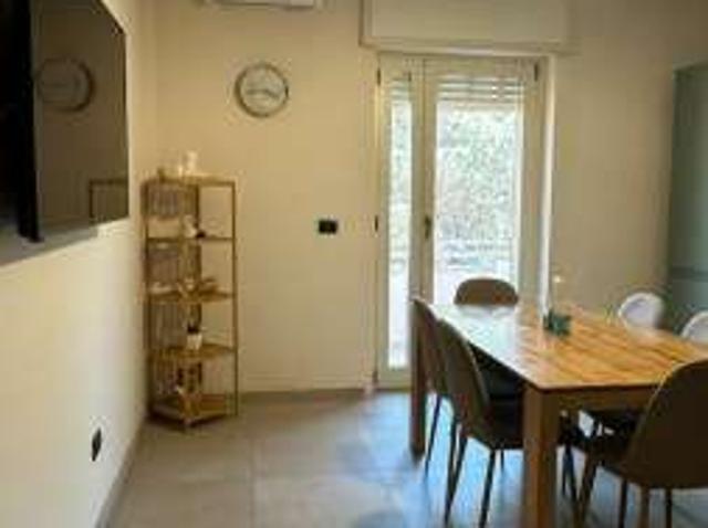 Appartamento arredato con terrazzo Centro