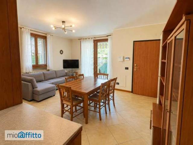 Appartamento arredato con terrazzo Centro