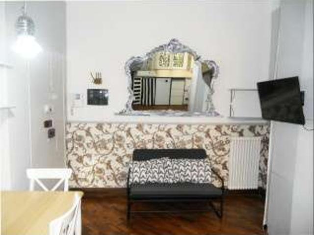 Appartamento arredato con terrazzo Centro