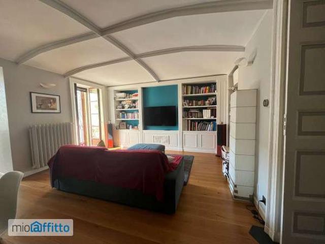 Appartamento arredato con terrazzo Centro