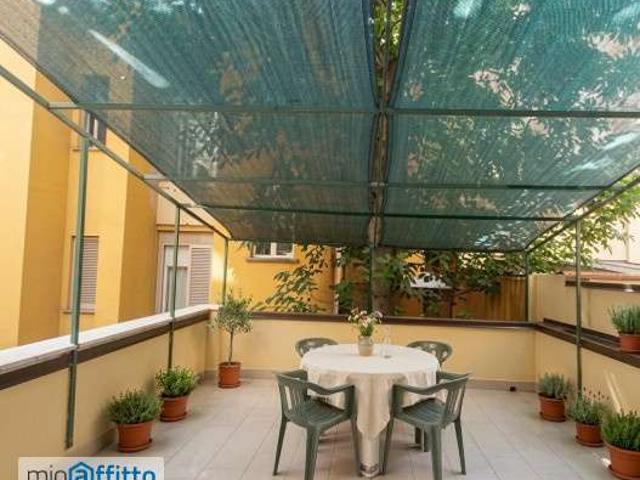 Appartamento arredato con terrazzo Centro