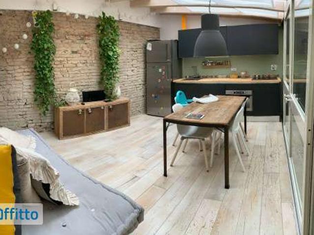 Appartamento arredato con terrazzo Centro