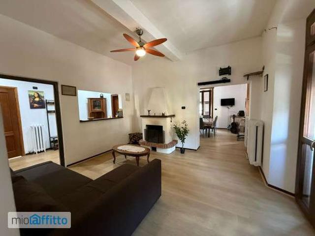 Appartamento arredato con terrazzo Centro