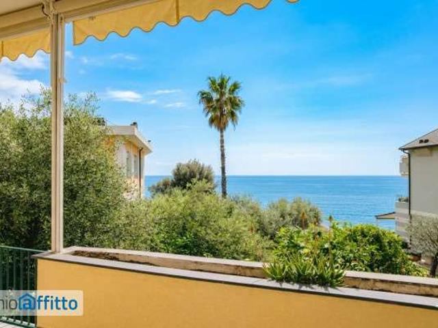 Appartamento arredato con terrazzo Centro