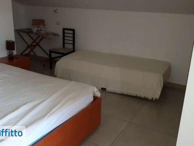 Appartamento arredato con terrazzo Centro