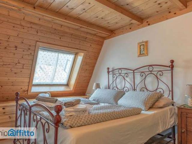 Appartamento arredato con terrazzo Centro